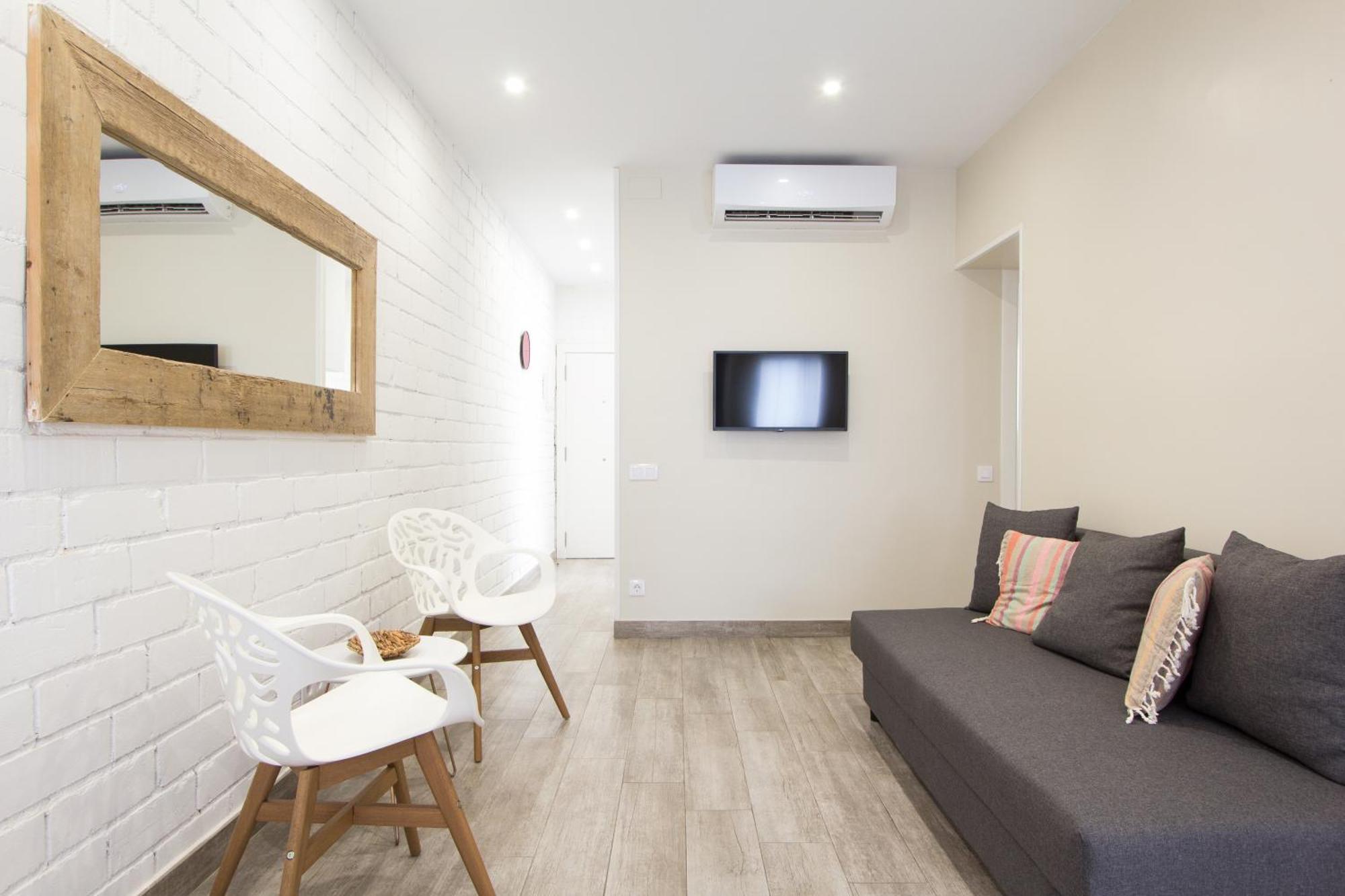 הוספיטלט דה יוברגאט Novus Homes Barcelona Santa Eulalia מראה חיצוני תמונה